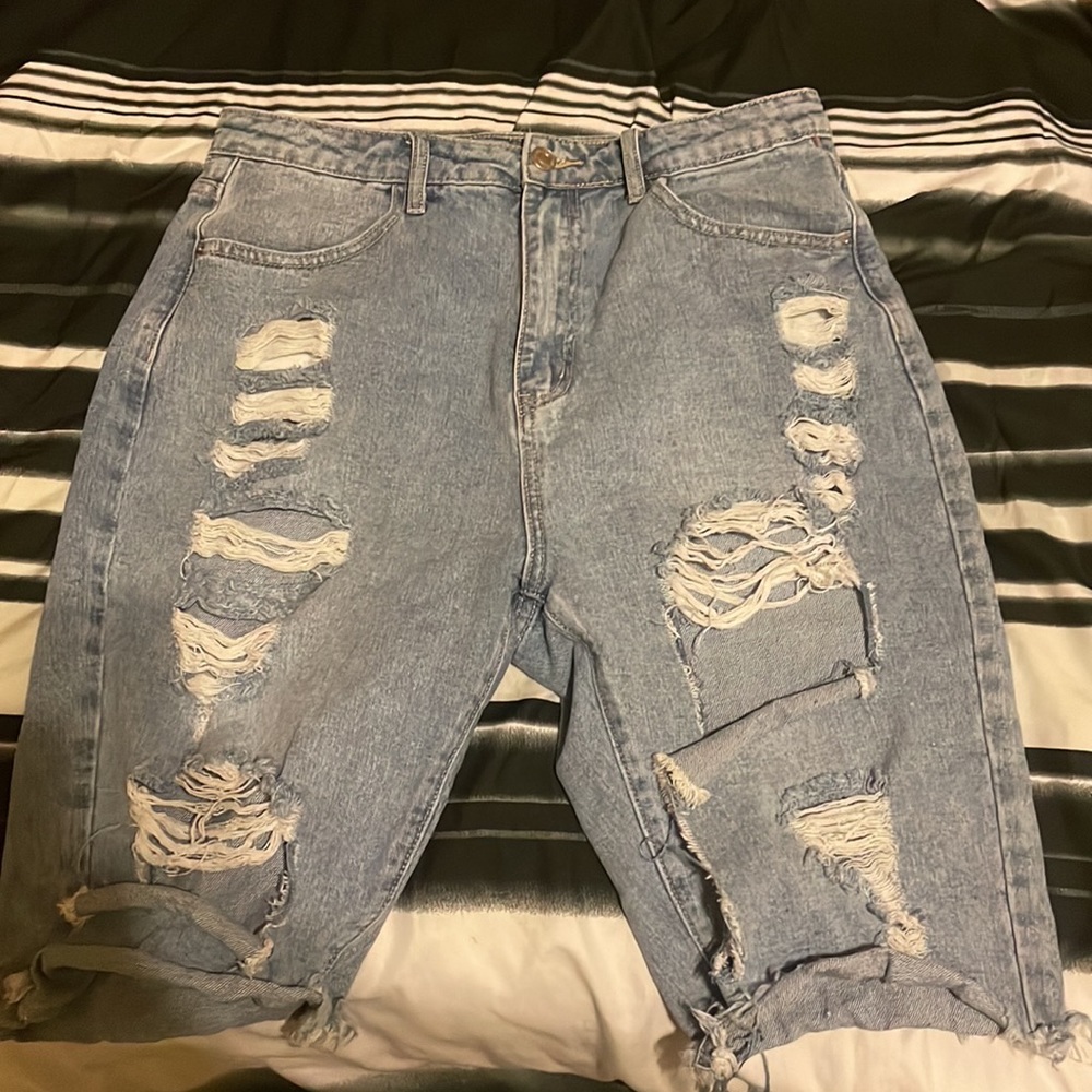 Brand: SHEIN